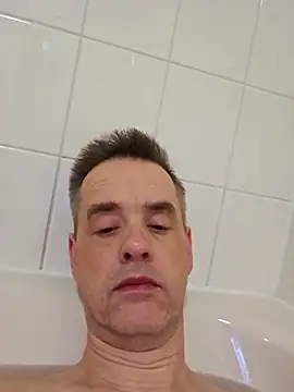 Hectorthyssen1 online show from 02-18-25, 08:14