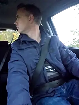 Hectorthyssen1 online show from 10-31-25, 04:03