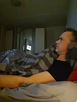 Hectorthyssen1 online show from 12-14-25, 09:42