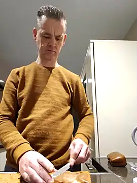 Hectorthyssen1 online show from 02-05-25, 05:41