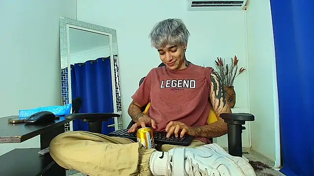 Zacktk7 online show from 02-27-25, 08:09