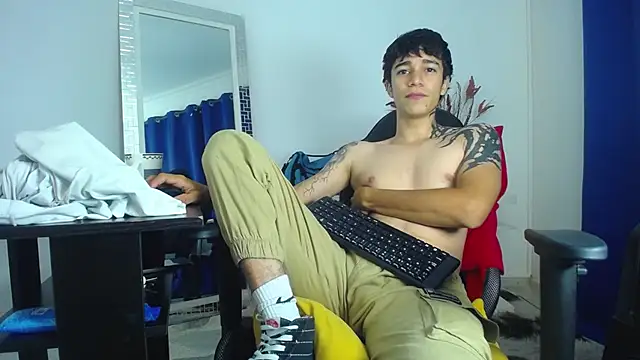 Zacktk7 online show from 02-05-25, 11:28