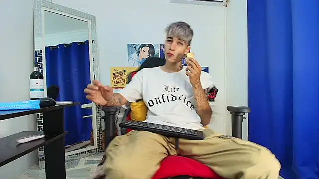 Zacktk7 online show from 03-10-25, 08:23