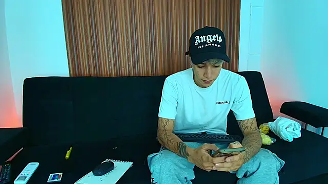 Zacktk7 online show from 02-25-25, 08:00