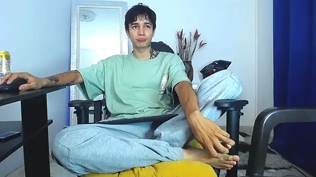 Zacktk7 online show from 02-03-25, 10:43