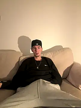 MikesWood21 online show from 10-19-25, 11:18