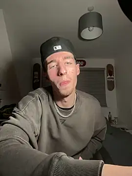 MikesWood21 online show from 12-05-24, 11:45