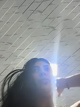 Baby Niels online show from 11-29-25, 05:29