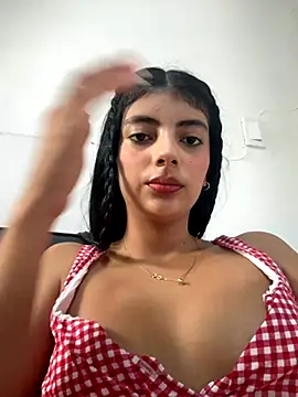 Snapshot of Baby_Niels chatting on 09-16-25, 01:45 Baby Niels online show from 09-16-25, 01:45