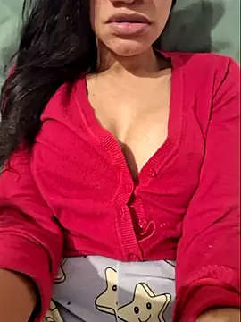 Snapshot of charllottebrasilian chatting on 06-02-26, 01:05 charllottebrasilian online show from 06-02-26, 01:05