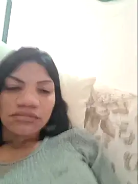 Snapshot of charllottebrasilian chatting on 05-31-26, 02:12 charllottebrasilian online show from 05-31-26, 02:12