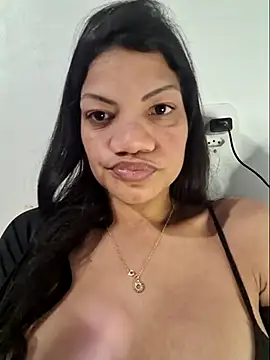 Snapshot of charllottebrasilian chatting on 07-02-26, 02:23 charllottebrasilian online show from 07-02-26, 02:23