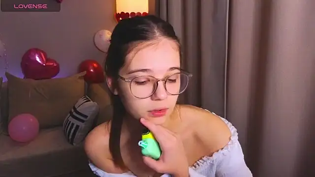 Leela sun online show from 02-06-26, 07:04