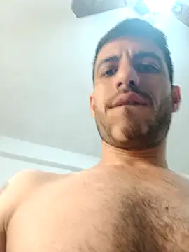 Snapshot of jhonyhot9292 chatting on 11-24-25, 02:39 jhonyhot9292 online show from 11-24-25, 02:39