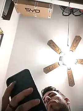 jhonyhot9292 online show from 03-14-26, 09:21