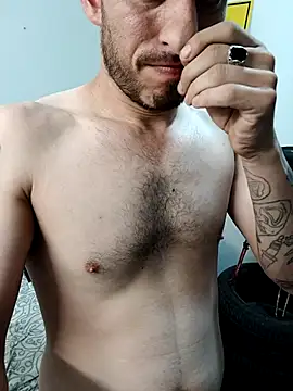 Snapshot of jhonyhot9292 chatting on 10-08-25, 12:12 jhonyhot9292 online show from 10-08-25, 12:12