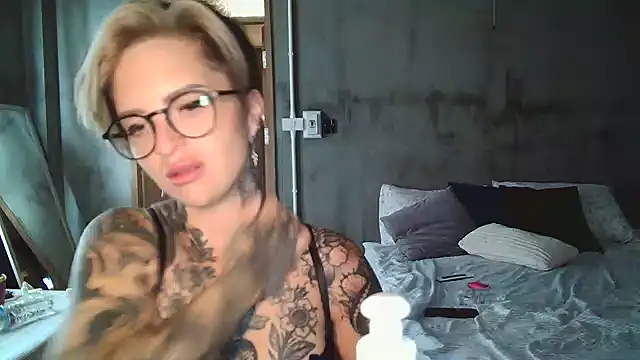 Alexandersonxo online show from 02-09-25, 08:32