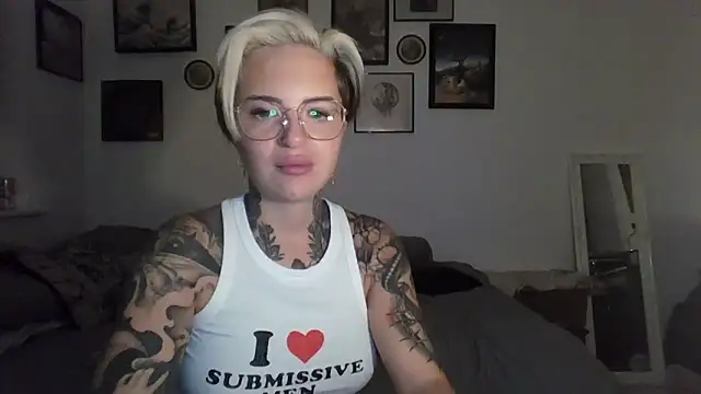 Alexandersonxo online show from 10-04-25, 06:53