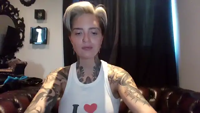 Alexandersonxo online show from 11-17-25, 12:53