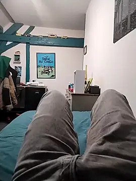 Snapshot of JulesG18 chatting on 02-26-26, 05:46 JulesG18 online show from 02-26-26, 05:46