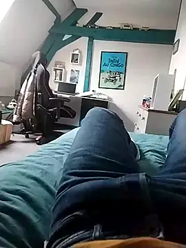 Snapshot of JulesG18 chatting on 02-23-26, 11:00 JulesG18 online show from 02-23-26, 11:00