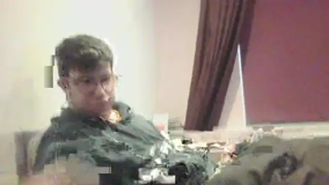 Snapshot of JulesG18 chatting on 02-09-26, 02:37 JulesG18 online show from 02-09-26, 02:37