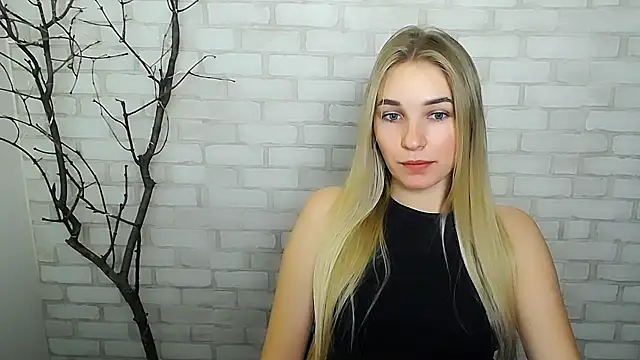 Queen ofLove online show from 12-18-24, 11:40