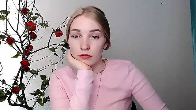 Queen ofLove online show from 03-27-26, 01:56