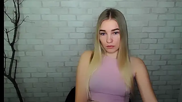 Queen ofLove online show from 12-31-24, 07:53