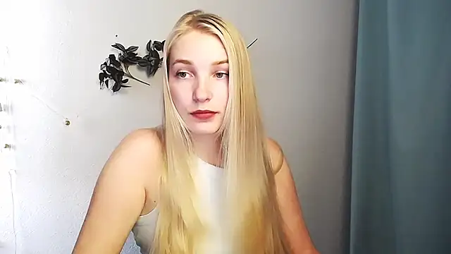 Queen ofLove online show from 05-19-26, 11:28
