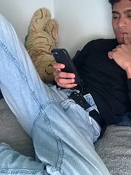 Ryan-hot online show from 10-30-25, 12:09