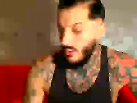 Snapshot of MentoXXL chatting on 10-10-25, 01:01 MentoXXL online show from 10-10-25, 01:01