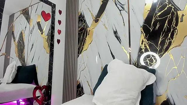 sophiee evanss  online show from 03-10-25, 09:45