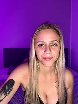 lunawolf21 online show from 10-09-25, 06:41