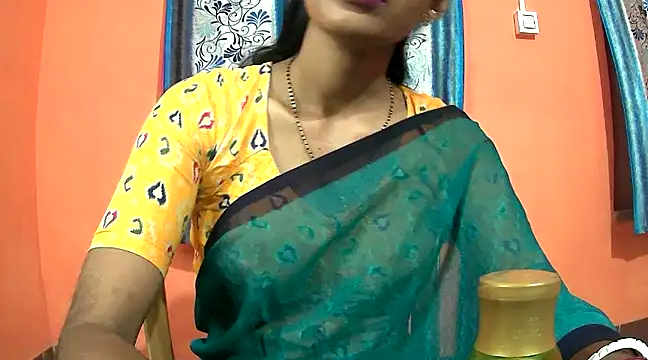 Snapshot of sexy_janu25 chatting on 03-18-25, 12:50 sexy janu25 online show from 03-18-25, 12:50