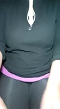 Snapshot of sosarax chatting on 01-09-25, 11:36 sosarax online show from 01-09-25, 11:36