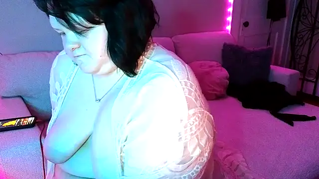 Snapshot of Flamefairy710 chatting on 02-19-25, 11:49 Flamefairy710 online show from 02-19-25, 11:49