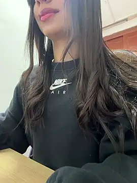 Lolitacooper online show from 04-22-26, 07:42