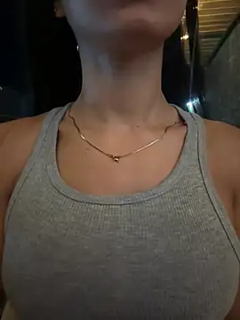 Snapshot of Lolitacooper chatting on 01-10-26, 12:39 Lolitacooper online show from 01-10-26, 12:39