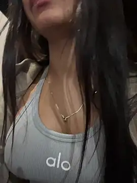 Snapshot of Lolitacooper chatting on 02-24-25, 01:02 Lolitacooper online show from 02-24-25, 01:02