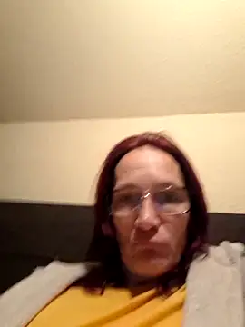 Snapshot of Ketpar2 chatting on 12-22-25, 02:33 Ketpar2 online show from 12-22-25, 02:33