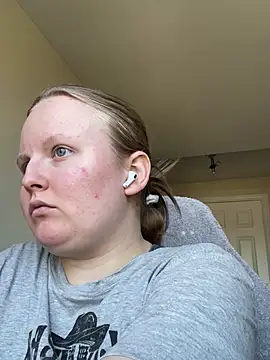 Snapshot of lexie_lilacs chatting on 03-21-25, 08:50 lexie lilacs online show from 03-21-25, 08:50