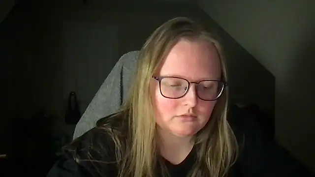 Snapshot of lexie_lilacs chatting on 01-25-25, 11:54 lexie lilacs online show from 01-25-25, 11:54