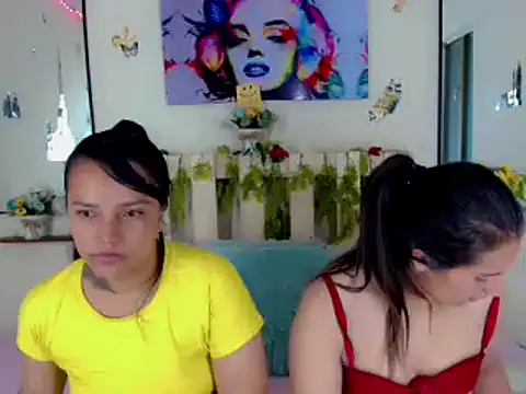 Sharon et Khloe12 online show from 01-04-25, 04:23