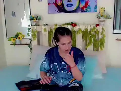 Sharon et Khloe12 online show from 12-15-24, 03:24