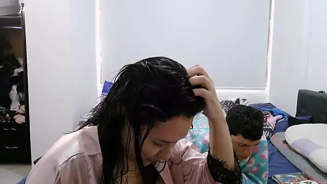 luxandracon23 online show from 10-29-25, 04:28