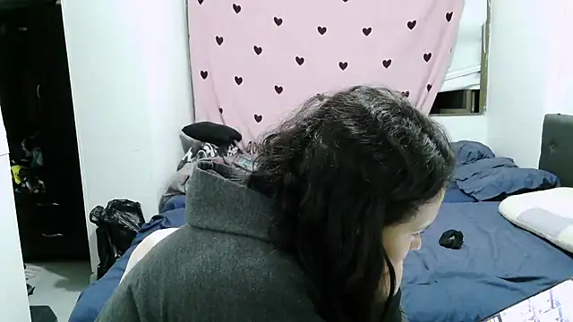 luxandracon23 online show from 11-06-25, 12:14