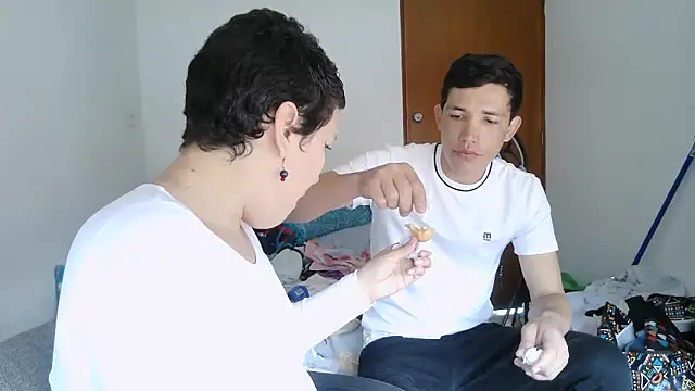 luxandracon23 online show from 02-15-26, 03:55