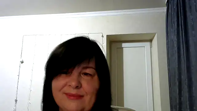 EmiliaLooo online show from 09-09-25, 03:27