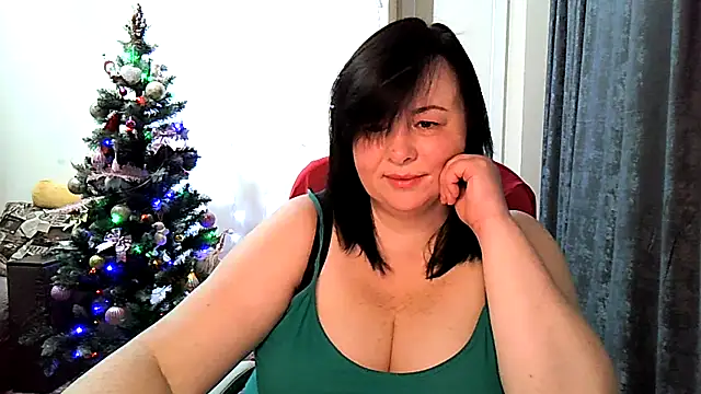 EmiliaLooo online show from 01-08-26, 03:45